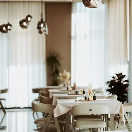 Naos Luxury 4*