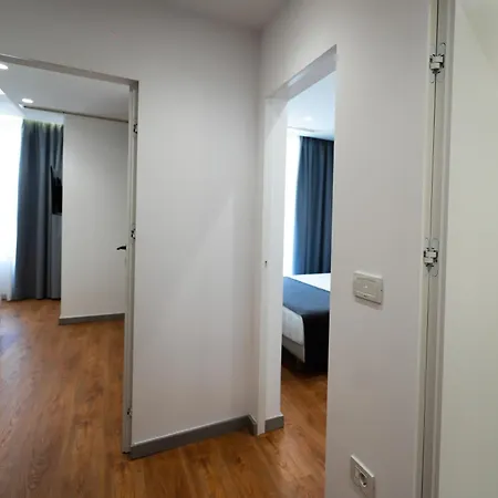 Naos Luxury 4*