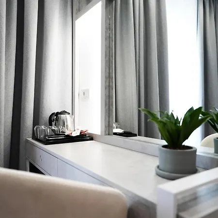 Naos Luxury 4* Orikum