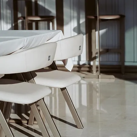 Naos Luxury Hotel Orikumi