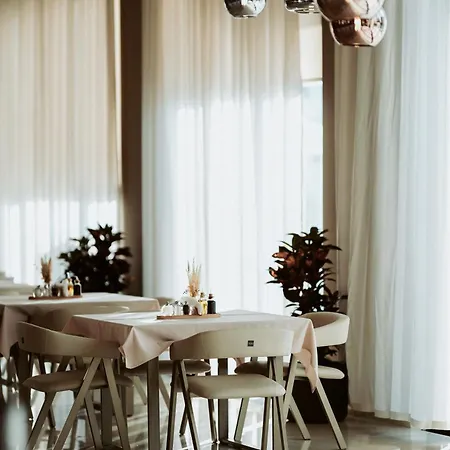 Отель Naos Luxury