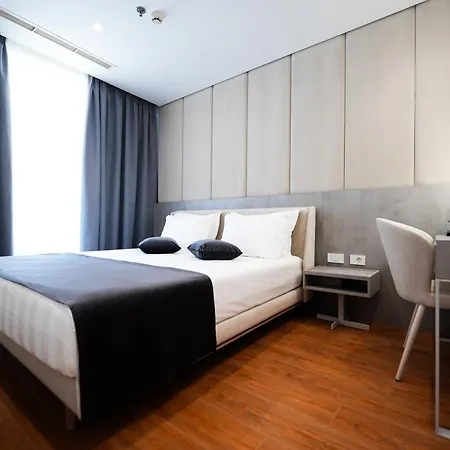Hotel Naos Luxury