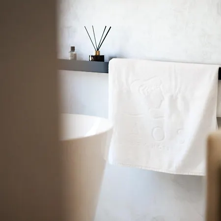 Hotel Naos Luxury Orikumi