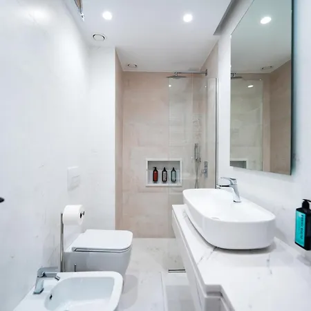 Hotel Naos Luxury Orikumi