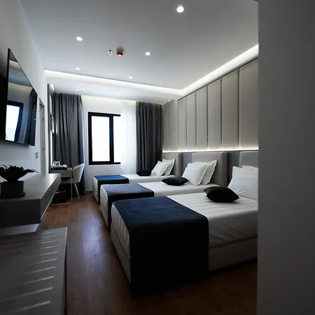 Naos Luxury Отель Орикум